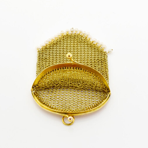 Geldbörse aus 585 Gelbgold mit Perle, nachhaltiger second hand Schmuck perfekt aufgearbeitet